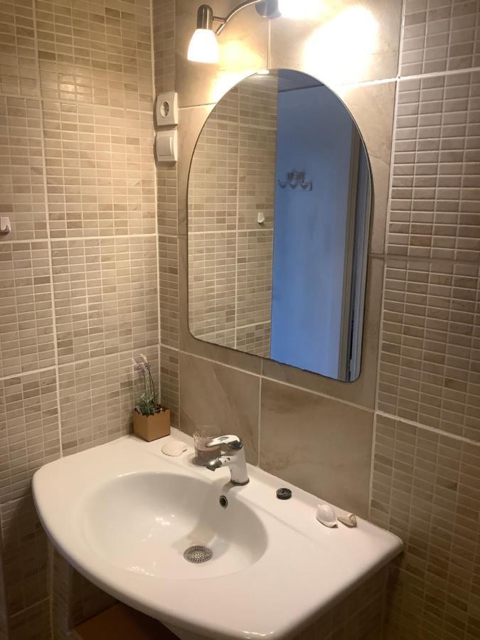 Pitypang Lak Apartment Szigetmonostor Ngoại thất bức ảnh