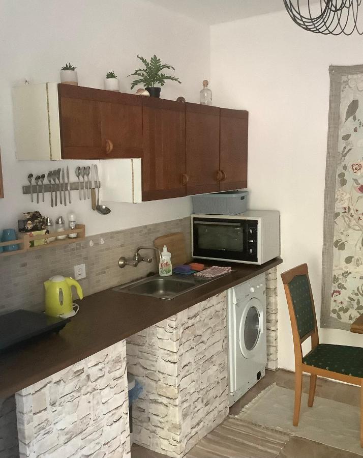 Pitypang Lak Apartment Szigetmonostor Ngoại thất bức ảnh